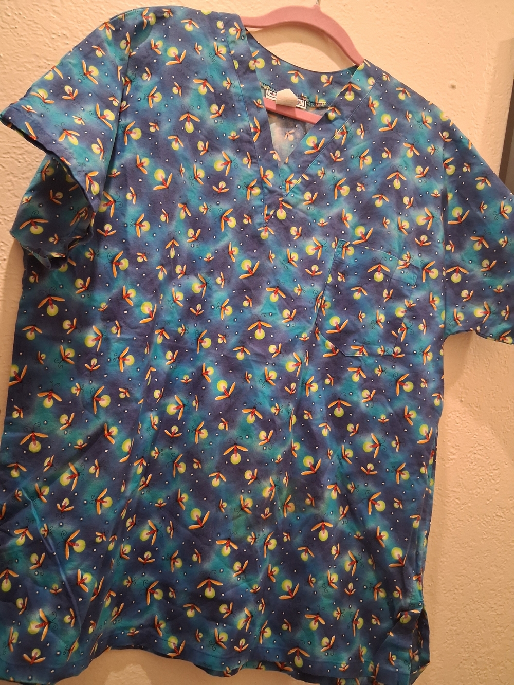 Mad About Scrubs Blue Patterned V-Neck Womans Scrub Top